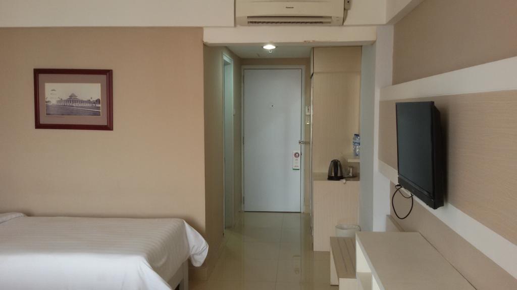 Hotel Sandjaja パレンバン エクステリア 写真