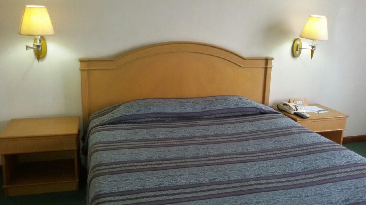 Hotel Sandjaja パレンバン エクステリア 写真