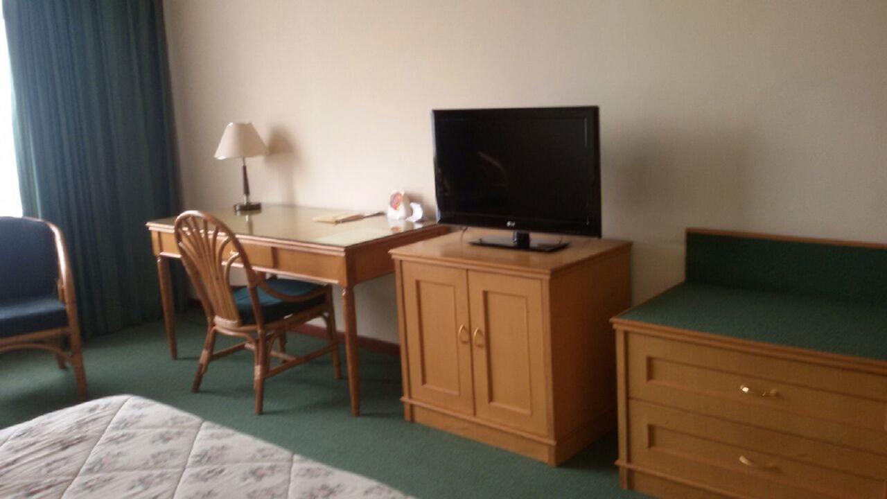 Hotel Sandjaja パレンバン エクステリア 写真